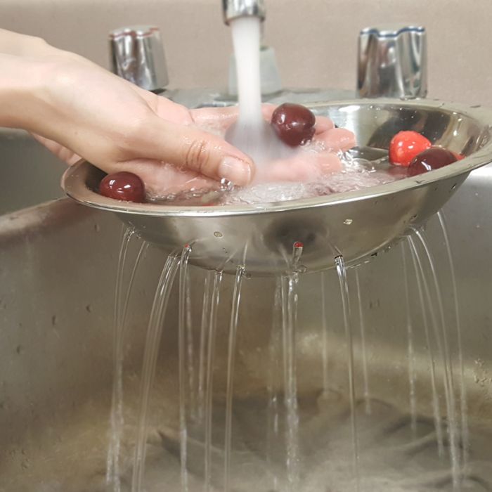 Thunder Group Stainless Steel Perforated Mixing Bowl